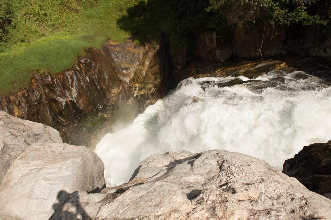 Pousada Cascata Casimiro de Abreu Esterno foto